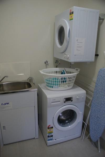 Astina Serviced Apartments - Central Penrith Room photo
